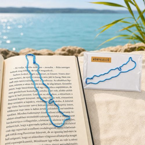 Balaton formájú könyvjelző egy nyitott könyvben elhelyezve